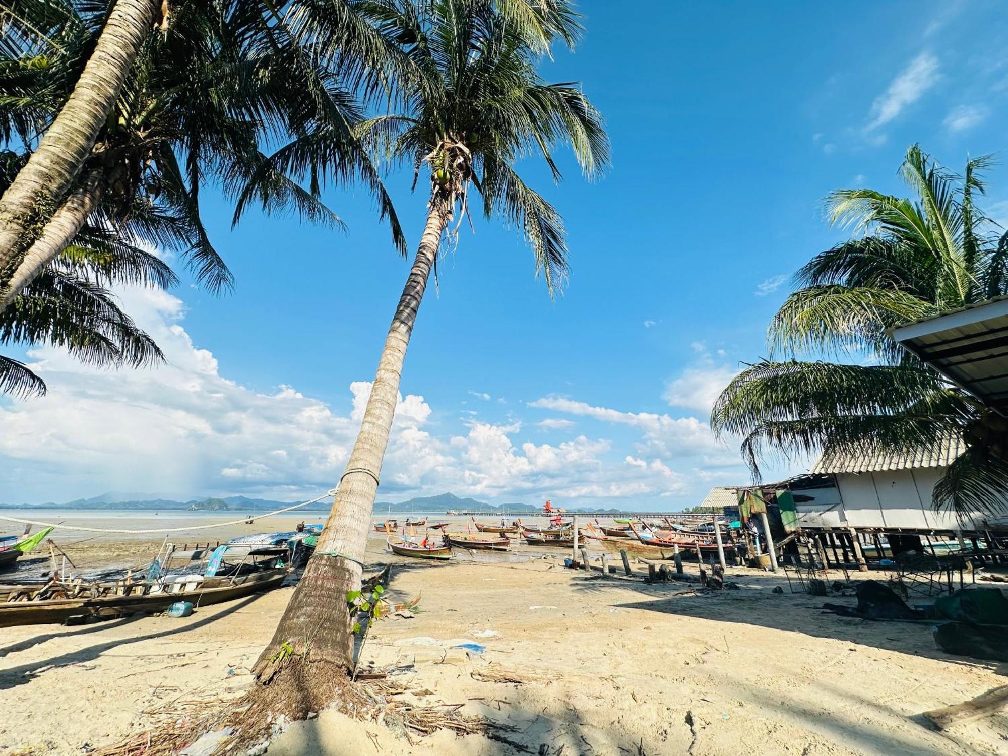 Koh Mook Rem Ley Hotel Trang Exterior photo
