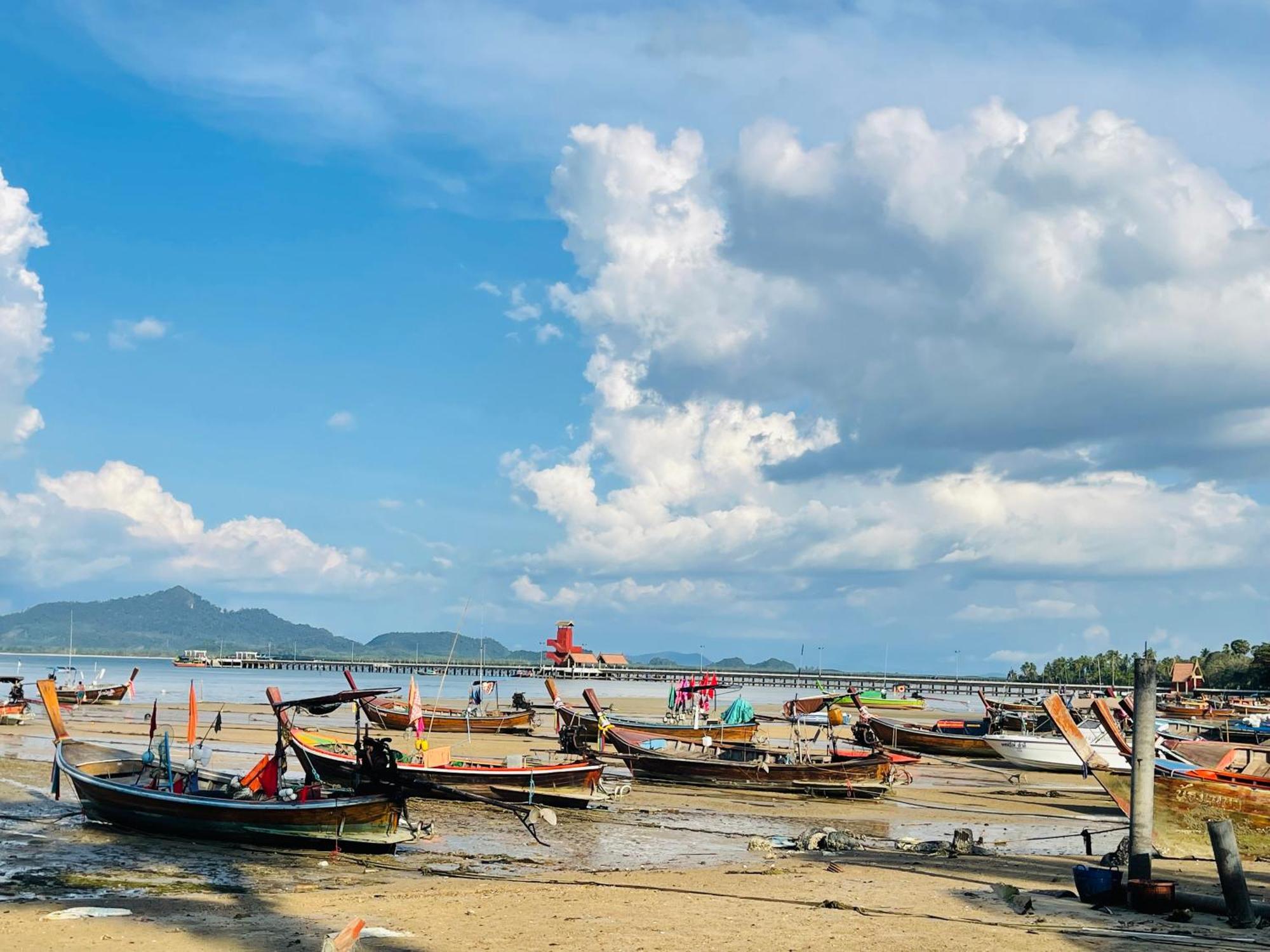 Koh Mook Rem Ley Hotel Trang Exterior photo