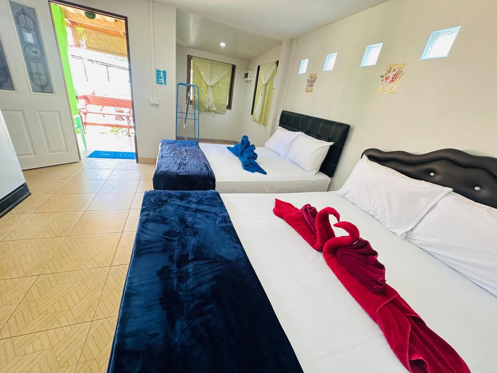 Koh Mook Rem Ley Hotel Trang Exterior photo